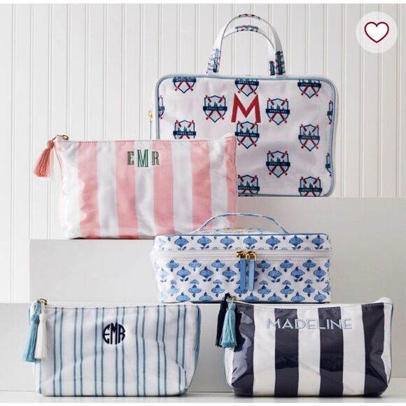 New Mark and Graham Clear Coated Travel Pouch Apres Ski Crest - Picture 3 of 10